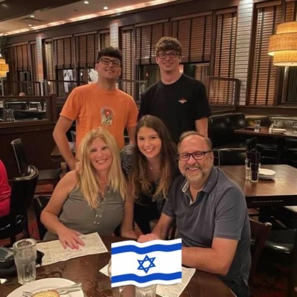 Meet your Posher, Randi - Picture 1 of 1